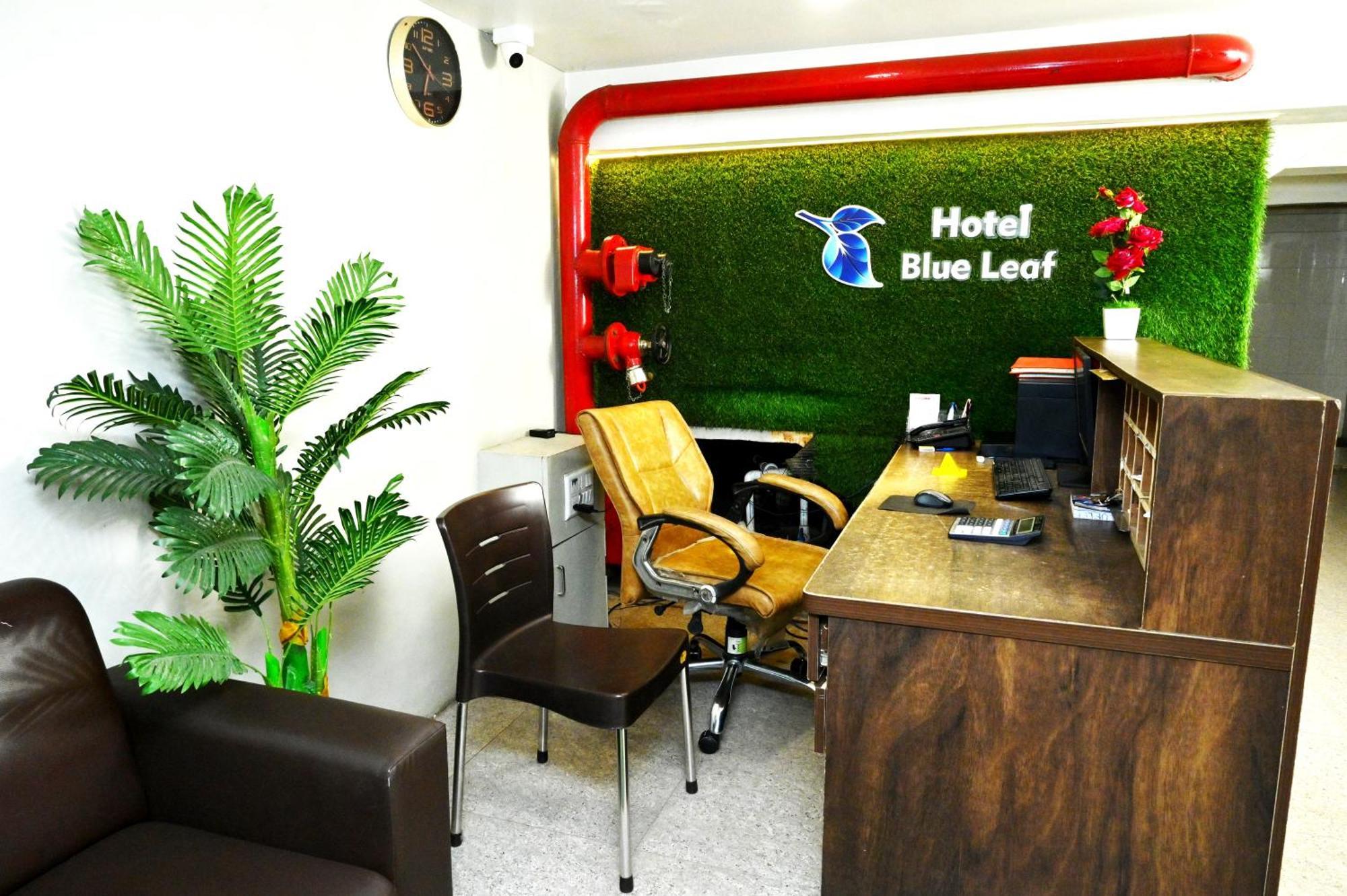 Hotel Blue Leaf Rajkot Exterior foto